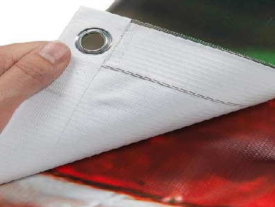  普格喷绘和刀刮布的工艺区别。