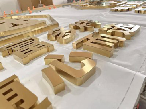  普格拉丝不锈钢字的特点。